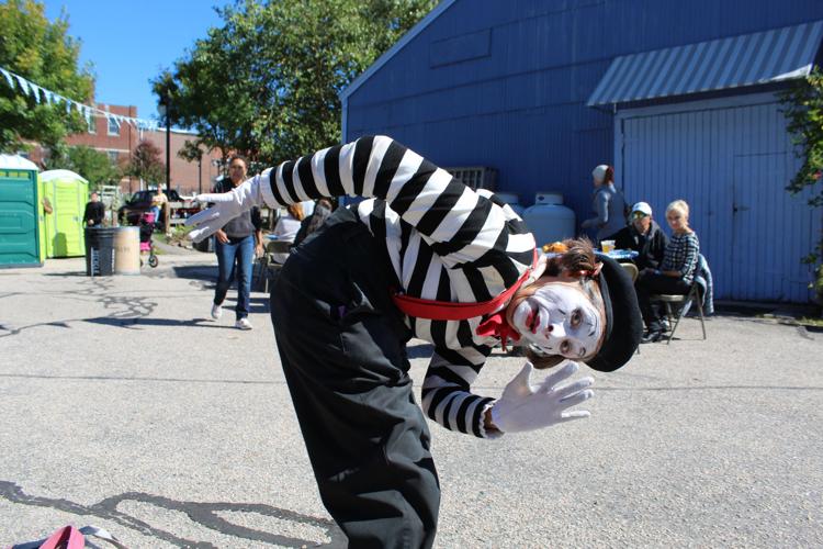 Amy the Mime